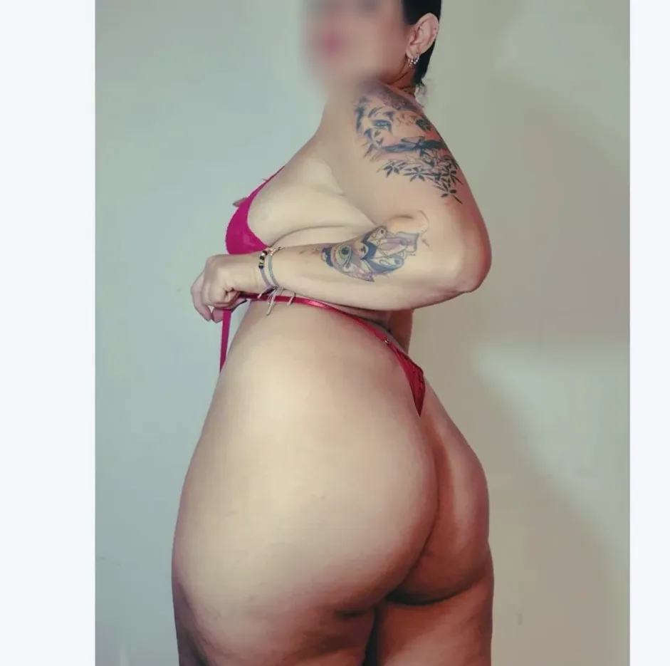 Aurora, 33 anni